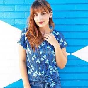 Eva Franco Anthropologie Blue Iris Short Cap Sleeve Shimmery Pleated Top